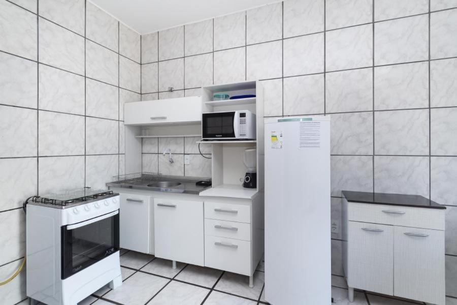 Residencial Ipe Amarelo Apartment Bombinhas Exterior photo